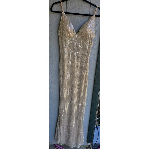 LOVE&LEMONADE Sexy V-Neck Silver Gold Sequin Bodycon sz m formal Dress Prom Nwt - Picture 3 of 10